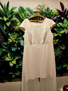 Avenue White Short Sleeve Maxi Dress with Back Zip